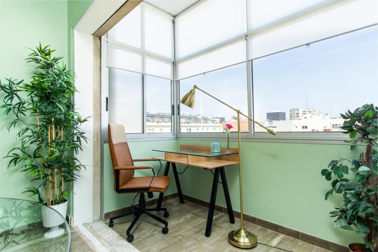 Gaze Out At The City In A Retro-Chic Getaway Lisboa Εξωτερικό φωτογραφία