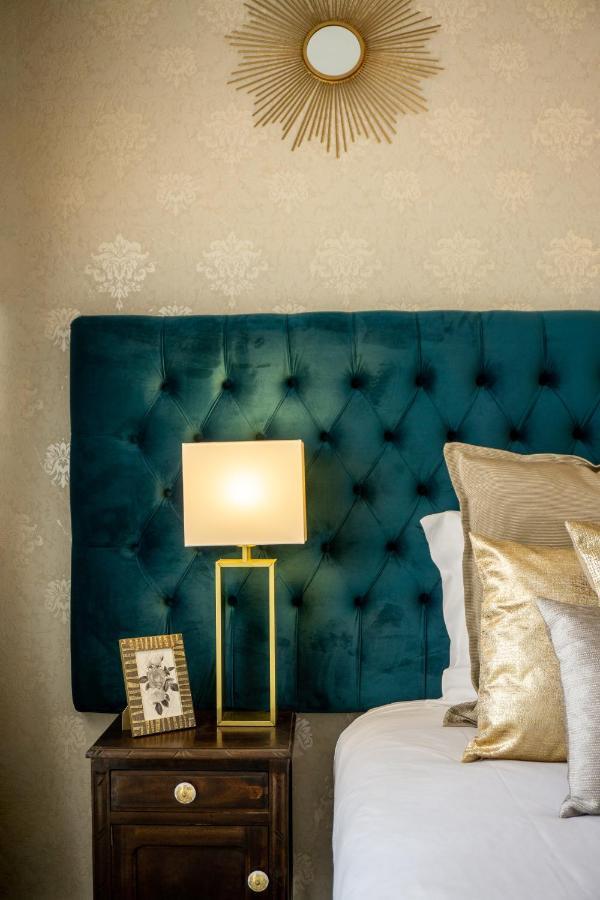 Gaze Out At The City In A Retro-Chic Getaway Lisboa Εξωτερικό φωτογραφία