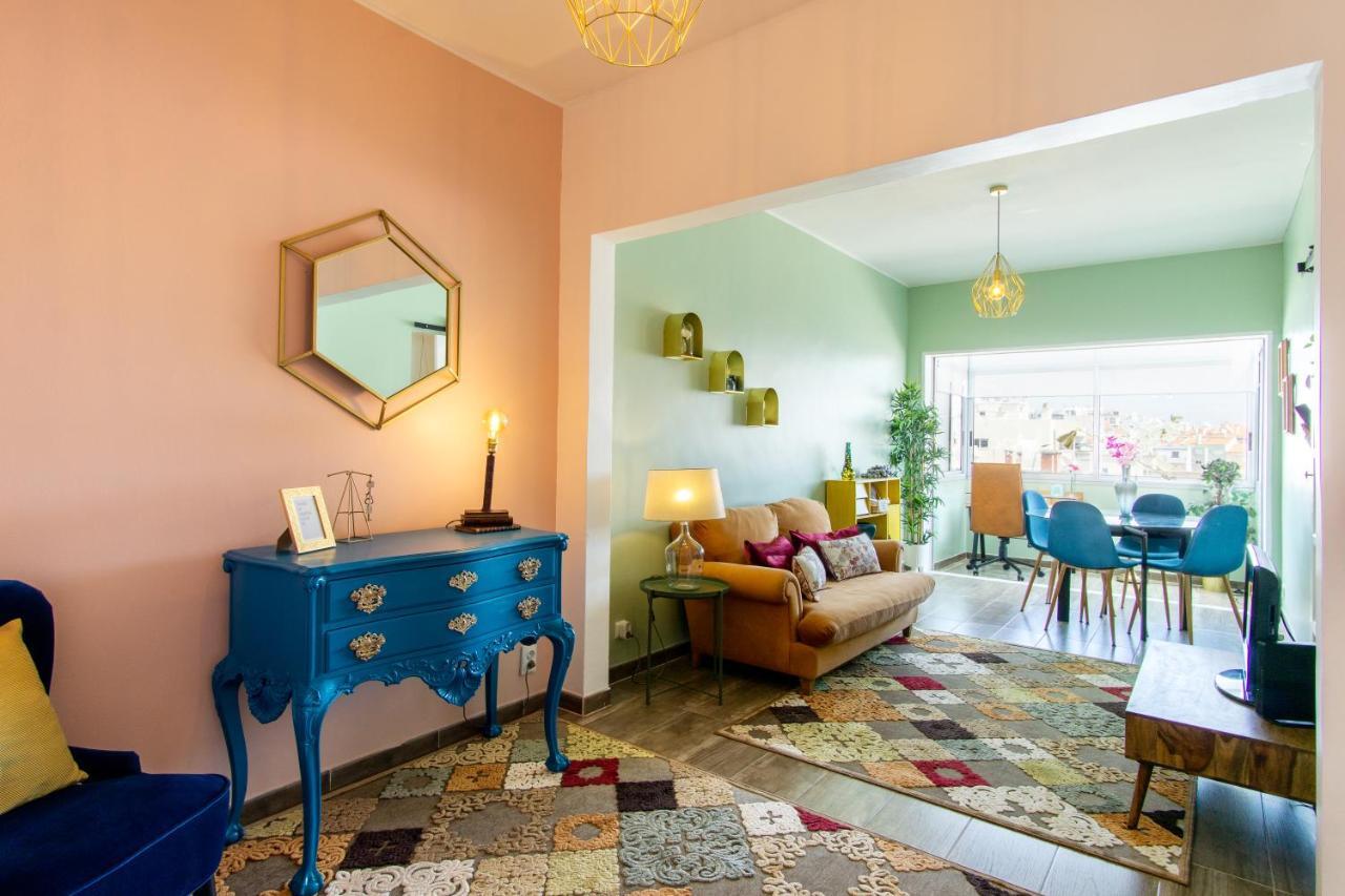 Gaze Out At The City In A Retro-Chic Getaway Lisboa Εξωτερικό φωτογραφία